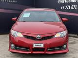 Toyota Camry 2012 года за 8 390 000 тг. в Актобе – фото 2