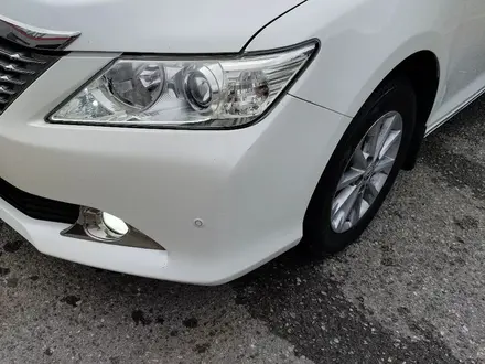 Toyota Camry 2014 года за 8 600 000 тг. в Актобе – фото 2