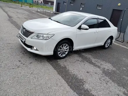 Toyota Camry 2014 года за 8 600 000 тг. в Актобе – фото 4