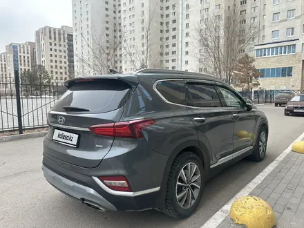 Hyundai Santa Fe 2020 года за 14 555 000 тг. в Астана – фото 4
