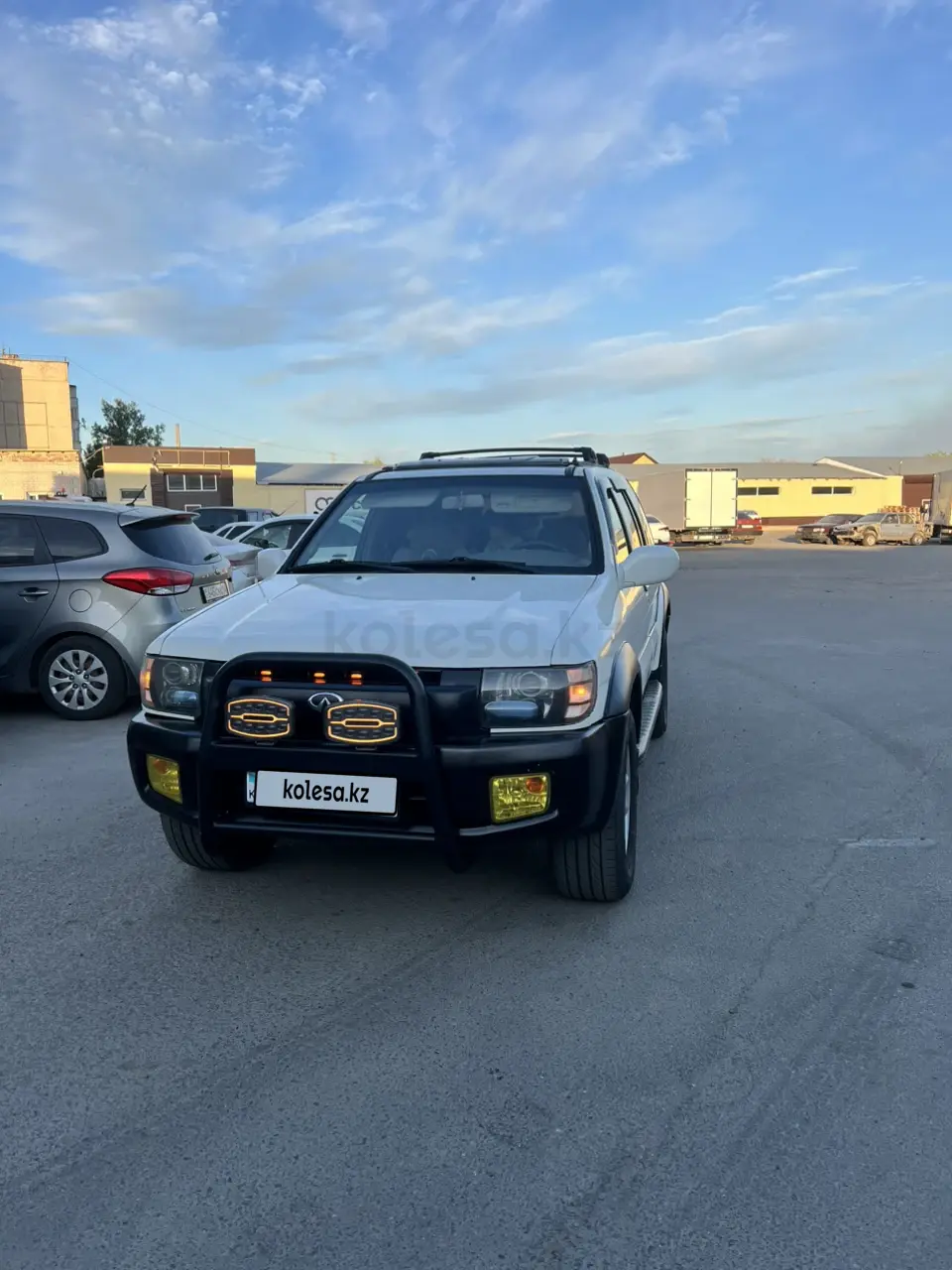 Infiniti QX4, 2002