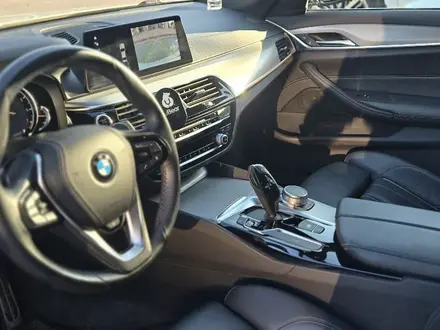 BMW 530 2017 года за 17 500 000 тг. в Астана – фото 2