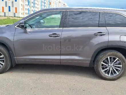 Toyota Highlander 2017 года за 17 000 000 тг. в Алматы – фото 10