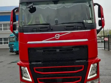 Volvo  FH 2015 года за 32 000 000 тг. в Уральск