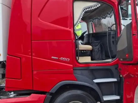 Volvo  FH 2015 года за 32 000 000 тг. в Уральск – фото 4