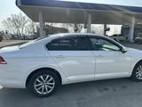 Volkswagen Passat 2017 года за 9 000 000 тг. в Алматы – фото 3