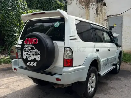 Toyota Land Cruiser Prado 2000 года за 6 800 000 тг. в Алматы – фото 2