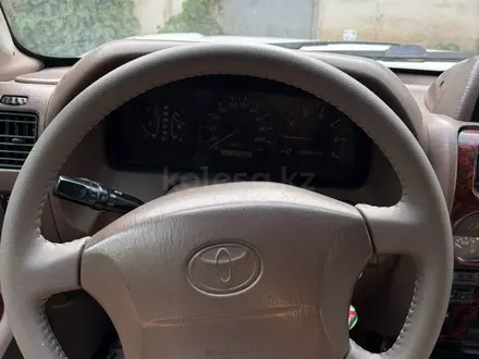 Toyota Land Cruiser Prado 2000 года за 6 800 000 тг. в Алматы – фото 9