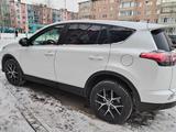 Toyota RAV4 2019 года за 14 100 000 тг. в Костанай – фото 2