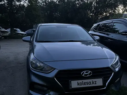 Hyundai Accent 2018 года за 6 500 000 тг. в Семей – фото 12