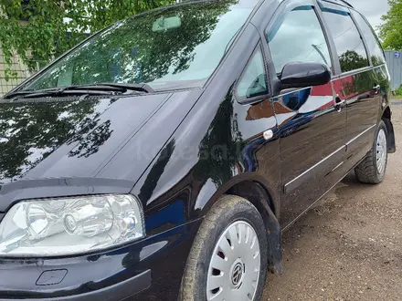 Volkswagen Sharan 2002 года за 3 700 000 тг. в Кокшетау – фото 2