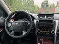 Toyota Camry 2014 года за 9 800 000 тг. в Алматы – фото 16