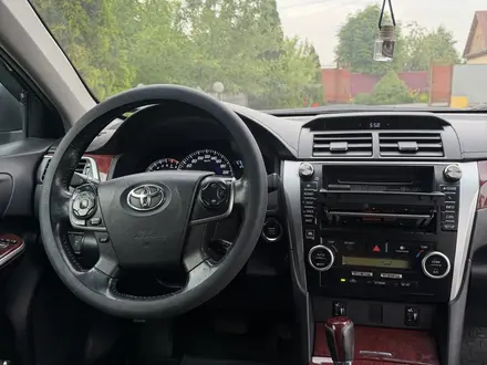 Toyota Camry 2014 года за 9 200 000 тг. в Алматы – фото 16