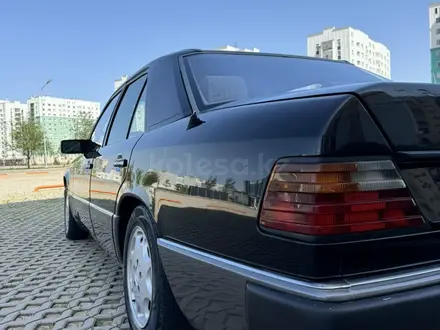 Mercedes-Benz E 230 1992 года за 2 200 000 тг. в Туркестан – фото 11