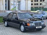 Mercedes-Benz E 230 1992 года за 2 200 000 тг. в Туркестан – фото 2