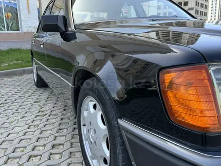 Mercedes-Benz E 230 1992 года за 2 200 000 тг. в Туркестан – фото 9