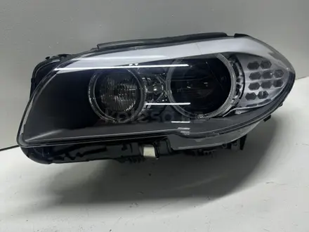 Фары передний BMW F10 обычно LED за 85 000 тг. в Алматы