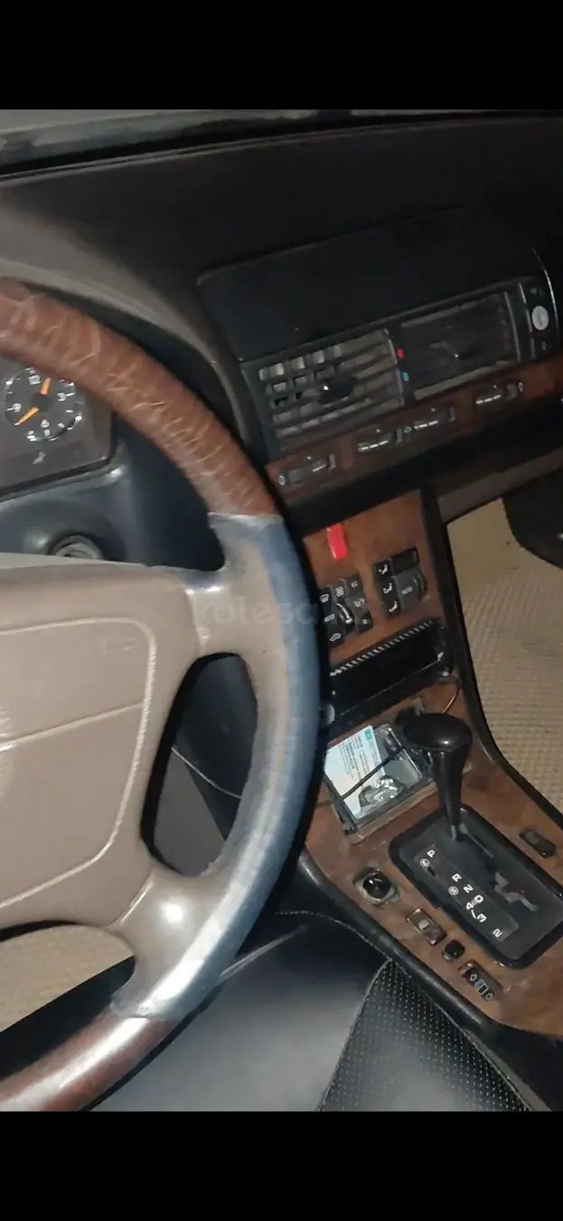 Mercedes-Benz S-Class, 1992