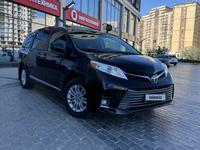 Toyota Sienna 2017 годаfor15 500 000 тг. в Актау