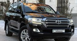 Toyota Land Cruiser 2018 года за 34 800 000 тг. в Караганда – фото 2