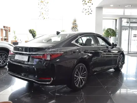 Lexus ES 250 Progressive 2025 года за 29 798 800 тг. в Темиртау – фото 3