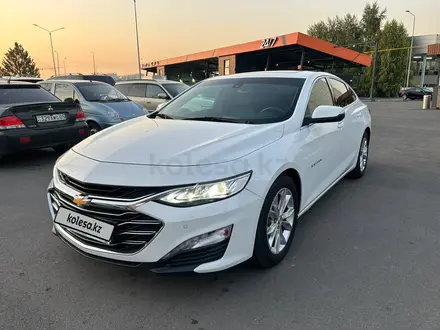 Chevrolet Malibu 2020 года за 10 250 000 тг. в Алматы – фото 3