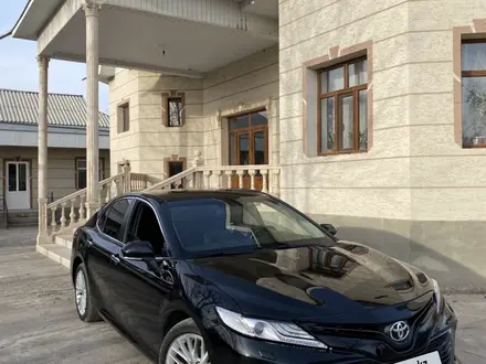 Toyota Camry 2018 года за 13 900 000 тг. в Туркестан – фото 6