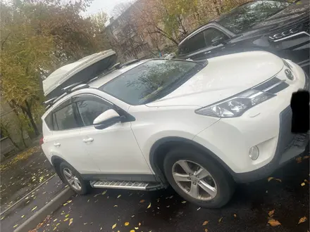 Toyota RAV4 2015 года за 10 500 000 тг. в Алматы