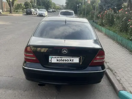 Mercedes-Benz C 240 2003 года за 2 300 000 тг. в Алматы – фото 4