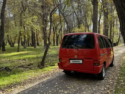 Volkswagen Multivan 1993 года за 5 850 000 тг. в Тараз – фото 5