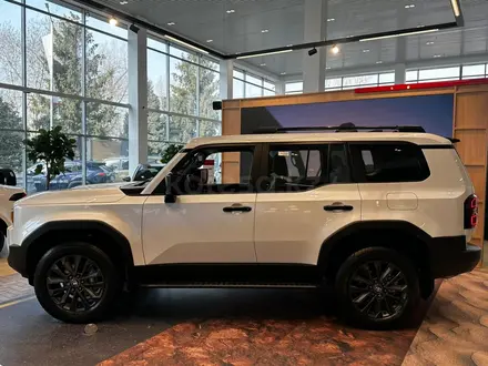 Toyota Land Cruiser Prado Luxe+ 2025 года за 52 390 000 тг. в Алматы – фото 2