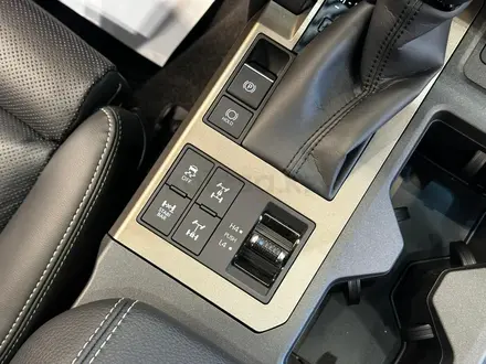 Toyota Land Cruiser Prado Luxe+ 2025 года за 52 390 000 тг. в Алматы – фото 8