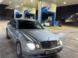 Mercedes-Benz E 320 2004 годаfor5 500 000 тг. в Астана – фото 4