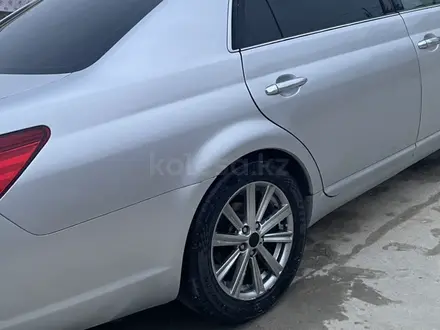 Toyota Avalon 2006 года за 5 300 000 тг. в Актау – фото 2