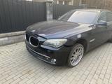 BMW 750 2012 годаүшін2 500 000 тг. в Алматы