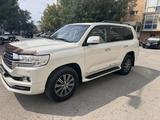 Toyota Land Cruiser 2018 года за 35 000 000 тг. в Атырау – фото 2