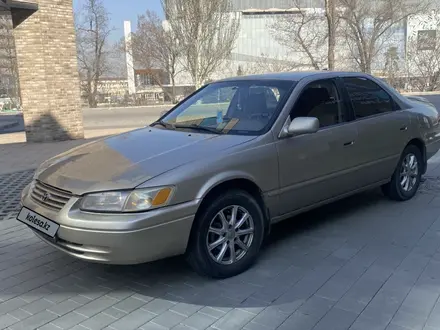 Toyota Camry 1998 года за 3 300 000 тг. в Алматы – фото 9