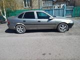 Opel Vectra 1998 года за 950 000 тг. в Караганда – фото 4