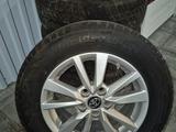 Диски с шинами от Camry 70 за 250 000 тг. в Атырау – фото 2