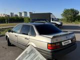 Volkswagen Passat 1990 года за 899 000 тг. в Караганда