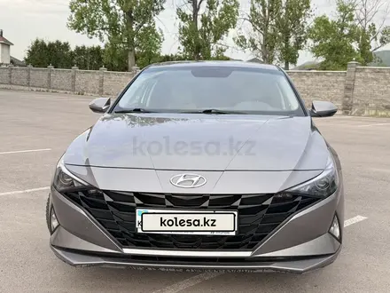 Hyundai Elantra 2022 года за 9 300 000 тг. в Алматы – фото 2