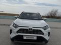 Toyota RAV4 2024 года за 17 800 000 тг. в Актау