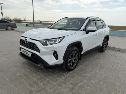 Toyota RAV4 2024 года за 17 800 000 тг. в Актау – фото 2