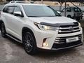 Toyota Highlander 2018 года за 24 000 000 тг. в Алматы – фото 10