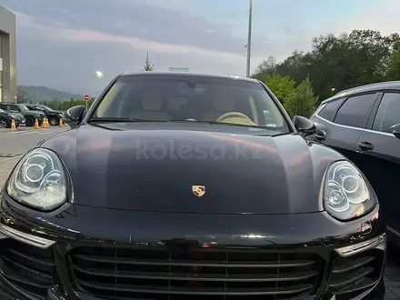 Porsche Cayenne 2015 года за 18 000 000 тг. в Алматы – фото 2