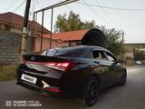 Hyundai Elantra 2021 года за 8 500 000 тг. в Шымкент – фото 2