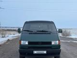 Volkswagen Multivan 1992 года за 2 700 000 тг. в Астана – фото 2