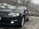 Volkswagen Passat 2006 года за 4 000 000 тг. в Алматы – фото 3