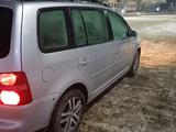 Volkswagen Touran 2007 года за 5 100 000 тг. в Костанай – фото 3