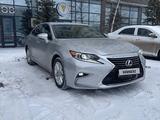 Lexus ES 300h 2013 года за 11 500 000 тг. в Астана